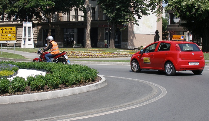 Autokola Artis Virovitica